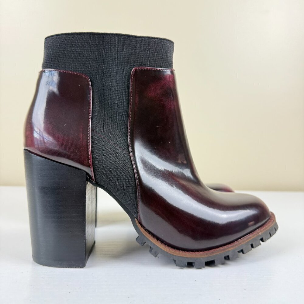 Like New Steve Madden Burgundy Patent Leather Antyy Boots